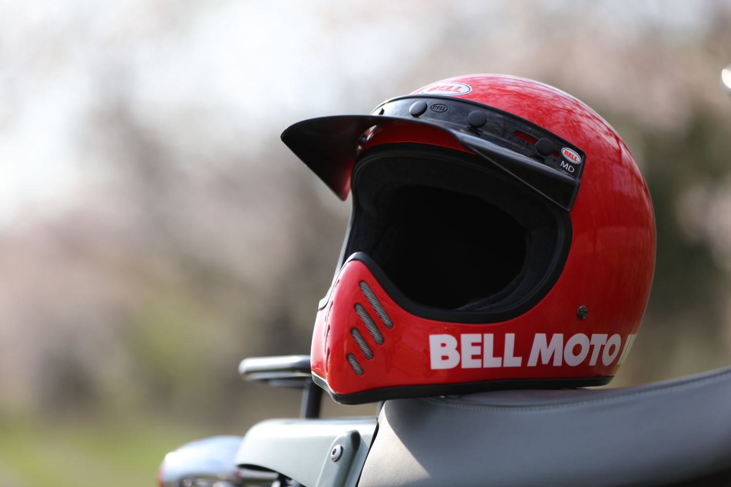 BELL moto3 オフロード-