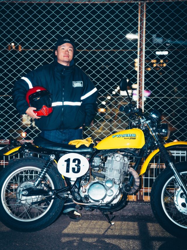 トライアンフ スクランブラーにナンバーボード装着！やっぱスクラン